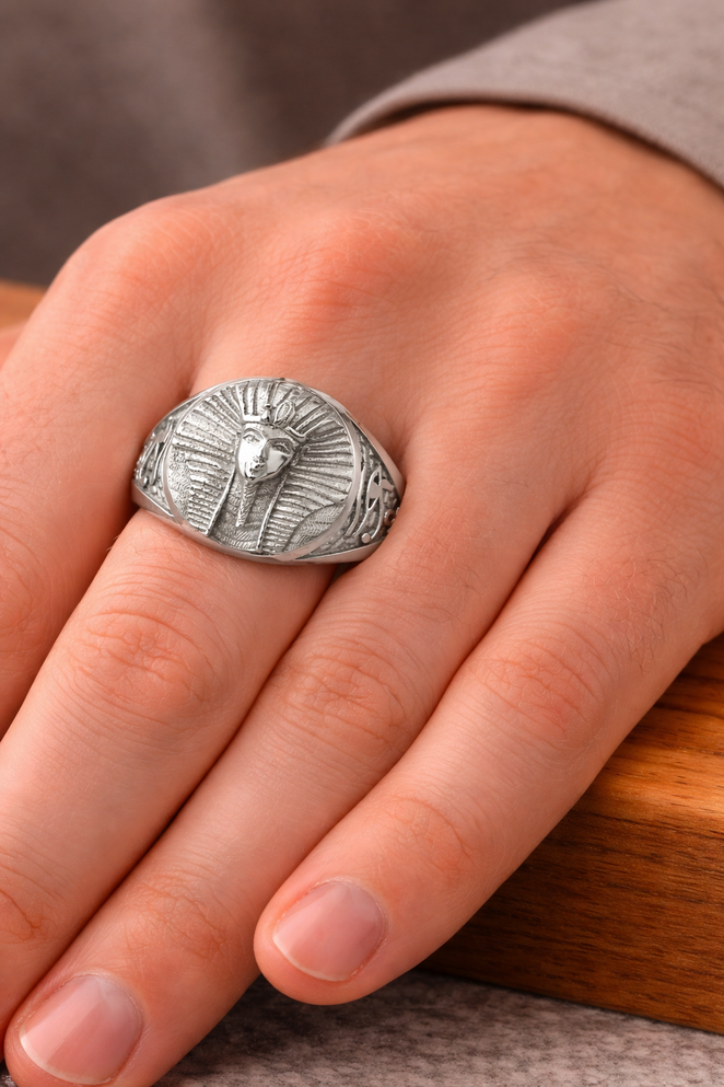 Sterling Silver Tutankhamun Egyptian Pharaoh King Tut Horus Ring