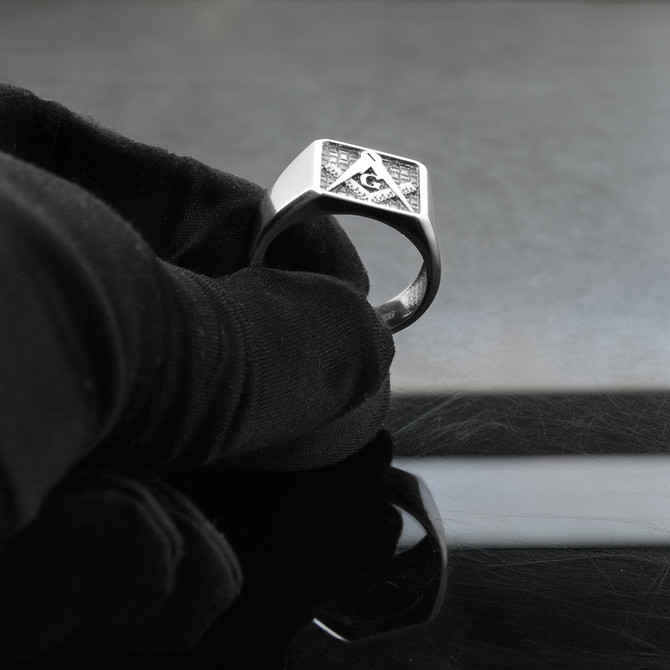 Sterling Silver Masonic Square and Compass Signet Ring Freemason Polished Band