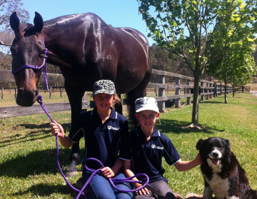 Size 10 and 8 pictured