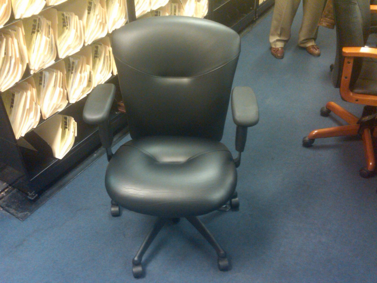 Common Office Chair Problems You Face Soft2share