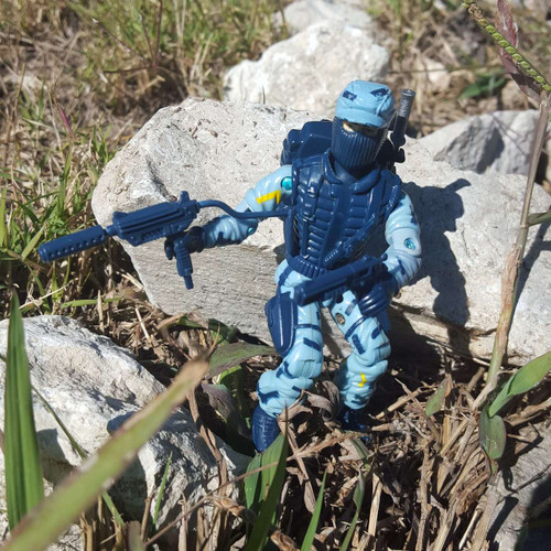 1988 GI Joe Shockwave on the run and he is cornered!