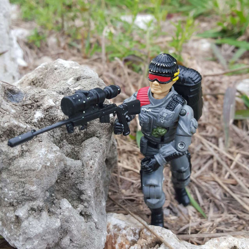 1985 GI Joe Footloose getting his targer in his scope