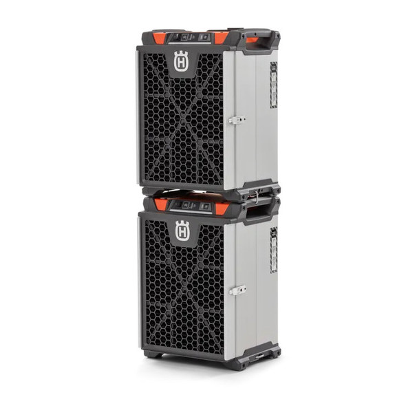 Husqvarna A45 Air Cleaner with Multi-level monitoring of filter saturation