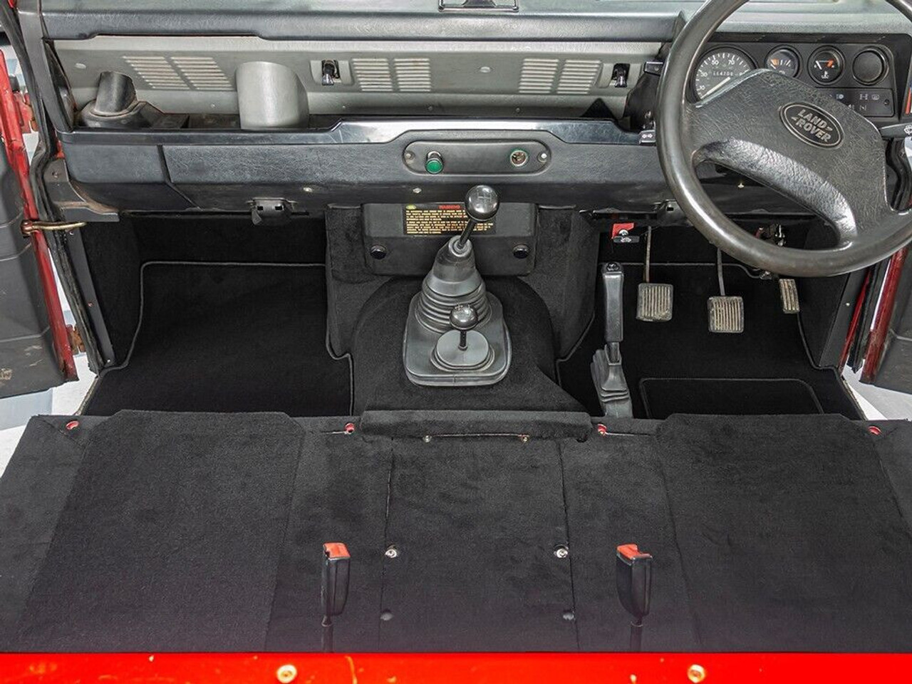 Britpart Black LT77 Defender 90 Carpet Set with Inwards Facing Rear Seats