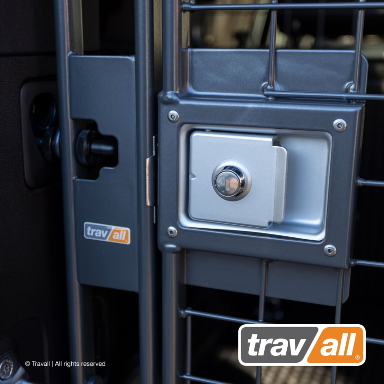 Travall Dog Guard For NEW Defender 90 And 110 Van - TTG2001