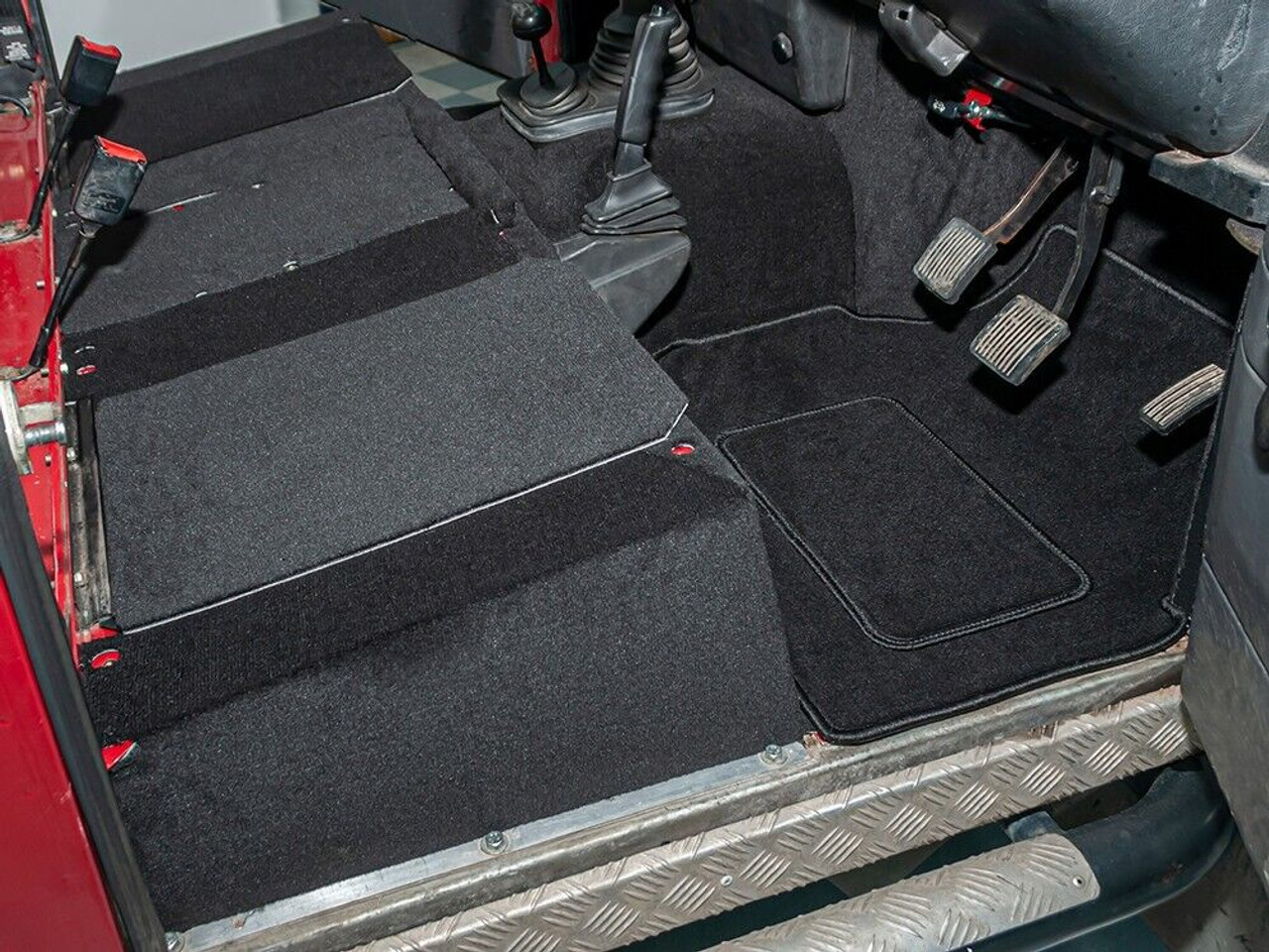 Britpart Black R380 Defender Td5 and 300Tdi Carpet Set - DA4911