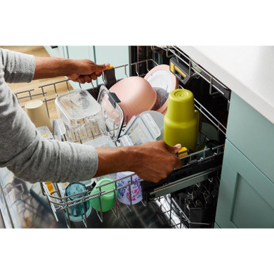 Whirlpool® 24-Inch Dishwasher with Total Coverage Wash Action and Auto Open Air Dry in Fingerprint Resistant Black Stainless WDTS8024SV