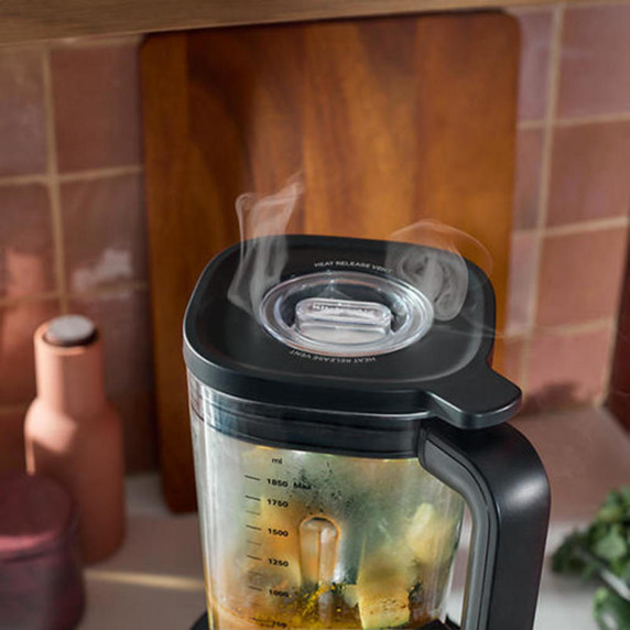 KitchenAid® Pure Power Blender with 62oz Glass Jar KSB2070BM