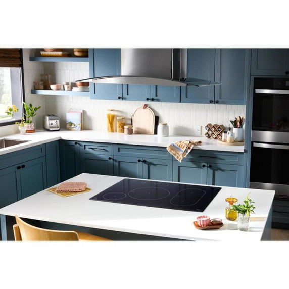Whirlpool® 30" Intelligent Induction Cooktop with Temp Cook™ Technology WCIT7030SS
