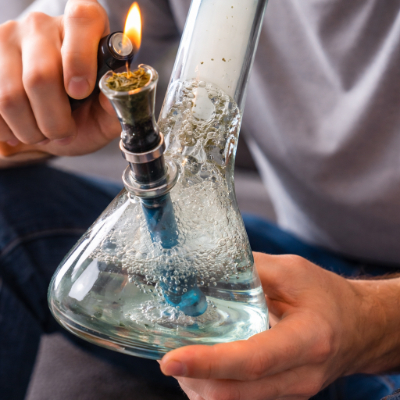 Close-up of bubbles in a bong illustrating scrubbing action