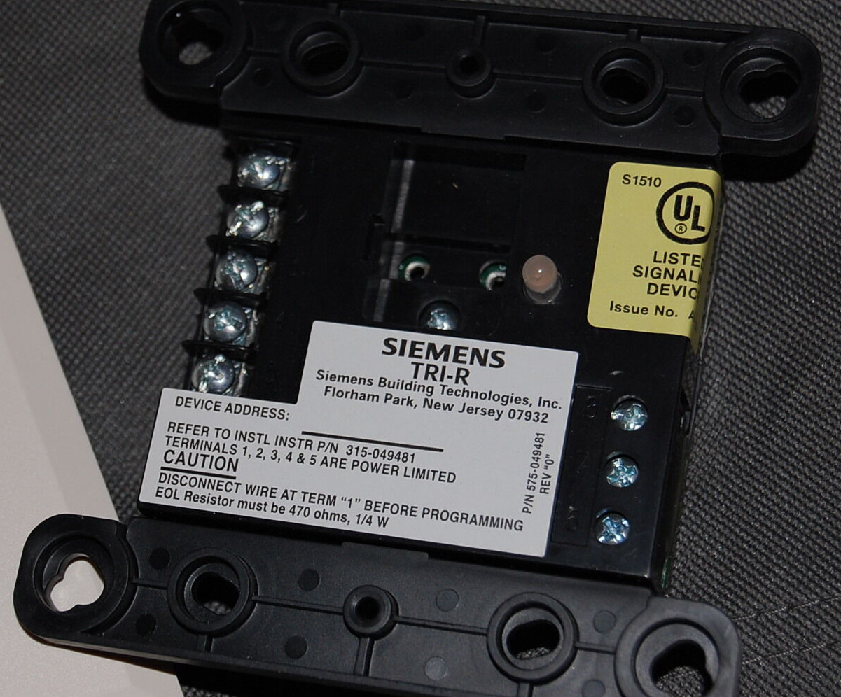 Siemens / Cerberus / Pyrotronics TRIR Relay module Addressable Module