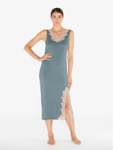 Langes Nachthemd in Rippenstrick aus Kaschmirmischung mit Frastaglio-Stickereien in der Farbe Sleepy Dream_1