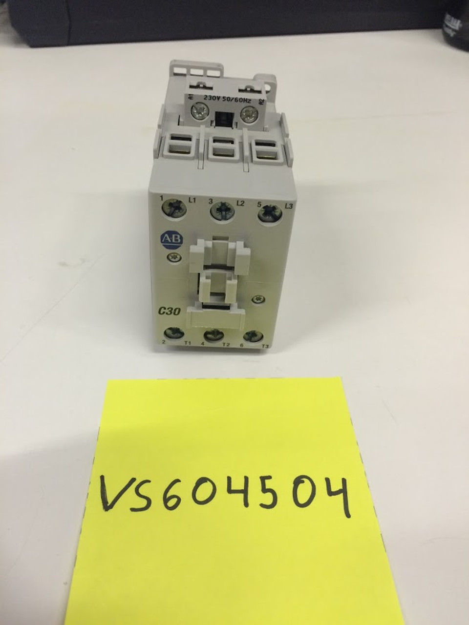 Contactor 230V 30A AB