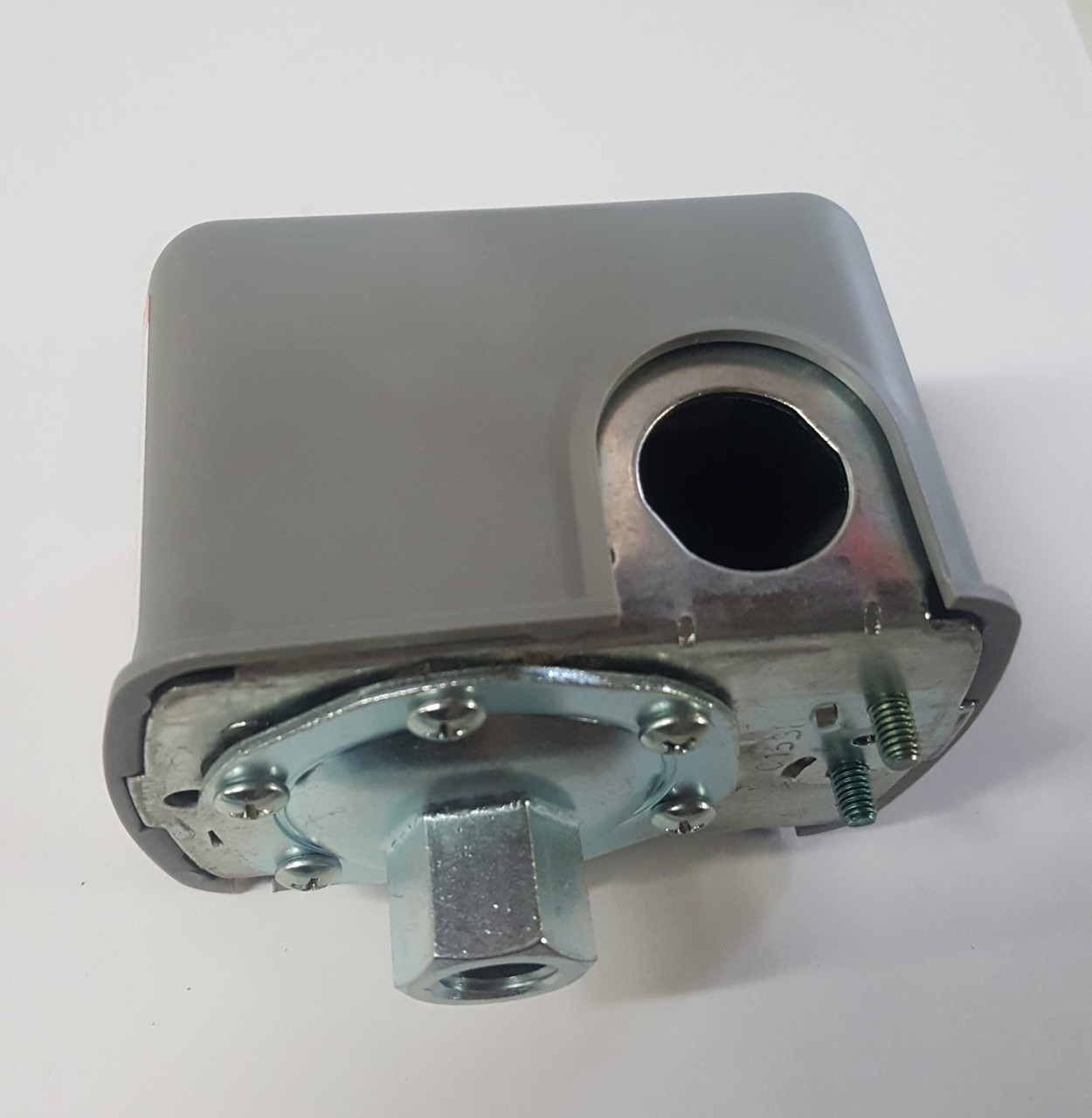 Fresh water pump pressure control valve-72117-Giannneschi - pressure switch 1.8-3.2