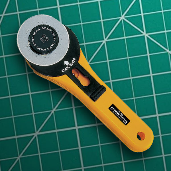 https://cdn11.bigcommerce.com/s-8hai7mx/images/stencil/original/t/44tools-rotary-cutter-thumbnail__27621.original.jpg