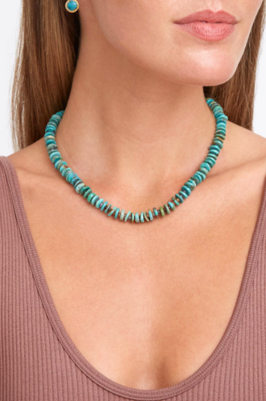 PUKA SHELL NECKLACE W/ TURQUOISE CHIPS