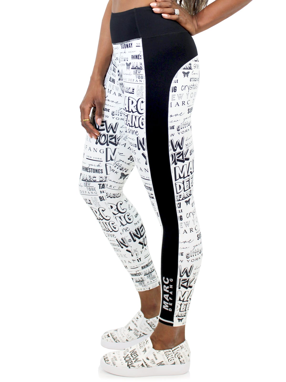 Men's Black and White Graffiti Clouds Pattern Athletic Leggings