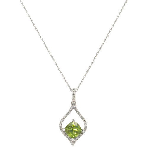 14 Karat White Gold Necklace with 0.98ct Peridot