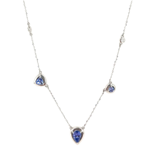 18 Karat White Gold Necklace with 1.06ctw Tanzanites