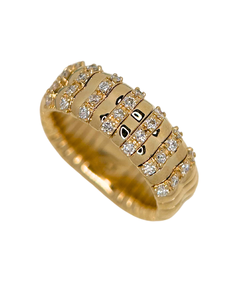 14 KT Yellow Gold Stretch Diamond Ring