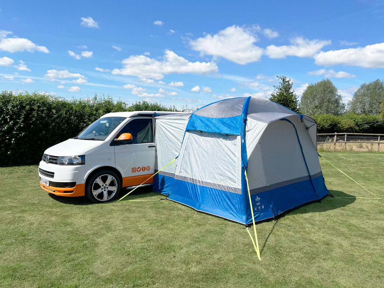 BERGER Extra Touring Easy-L Bus Awning - Inflatable, Freestanding Outdoor  Tent Air Tent - Car Tent Awning Camping Tent for Bus Van Car - Quick  Assembly Camping Tent Including Air Pump 