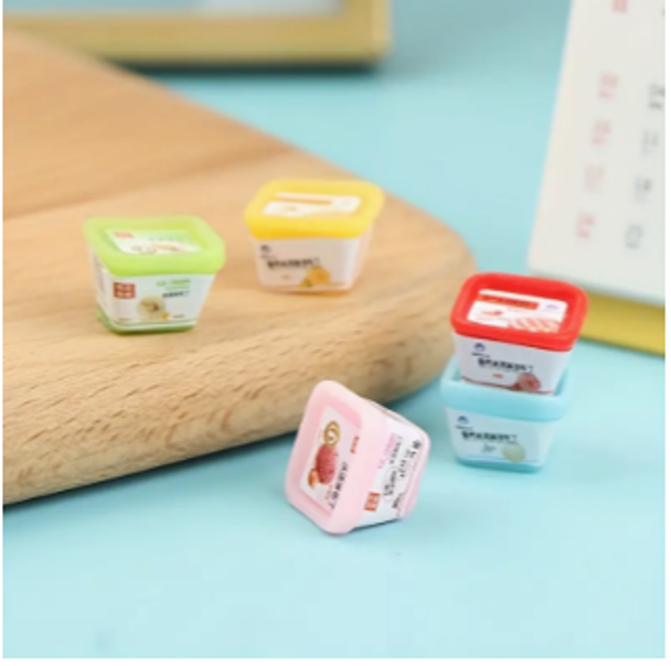 Miniature Ice cream Container - multicolor