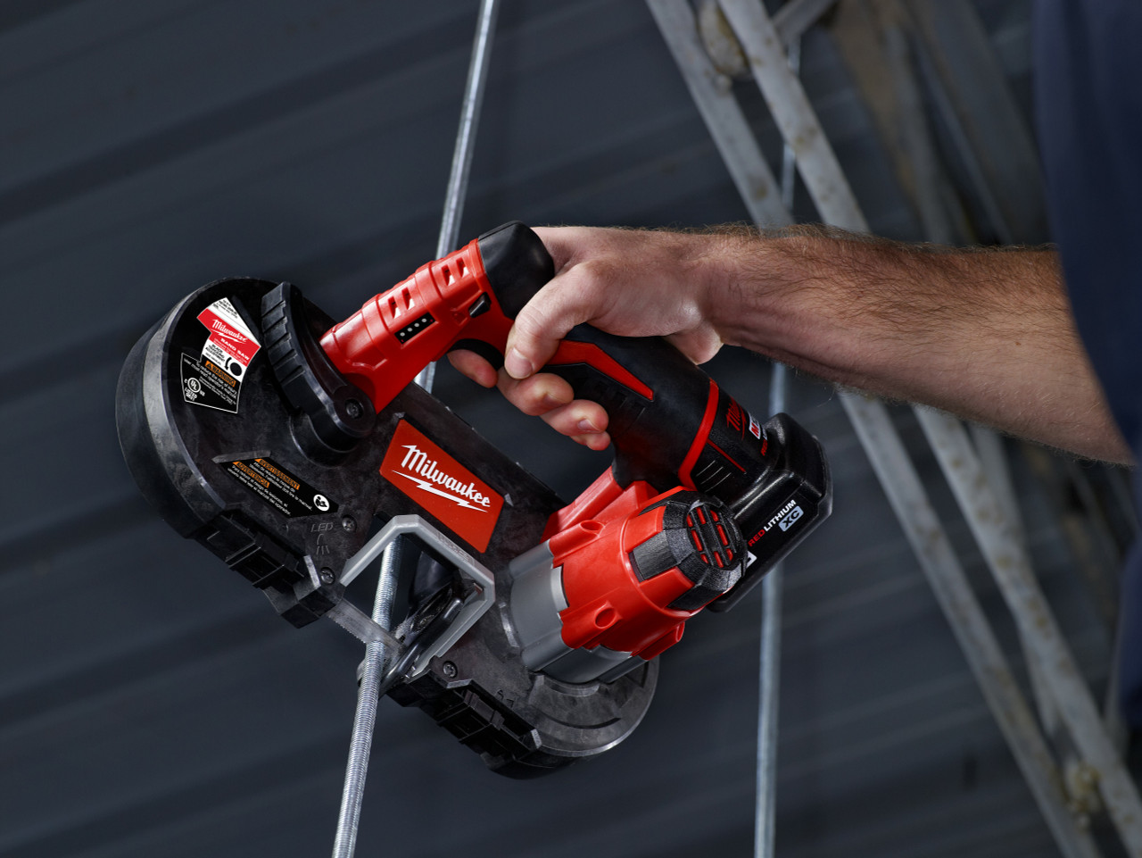 Milwaukee M12 12 Volt Lithium Ion Cordless Sub Compact Band Saw Kit