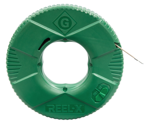 Easy-open case for cleaning or changing reel cartridge