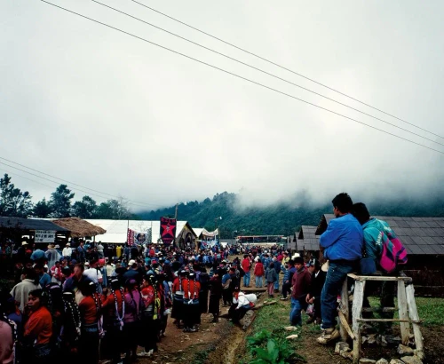 Philippe Bazin, Bruno Serralongue: Encuentro, Chiapas 1996