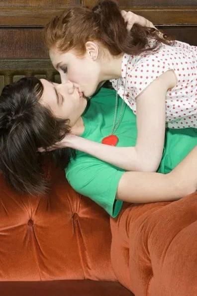Luisa ed Elena: passione lesbica