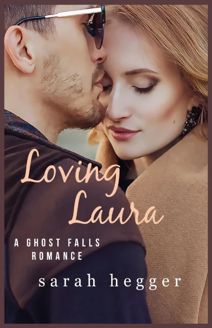Loving Laura - 9781777190330