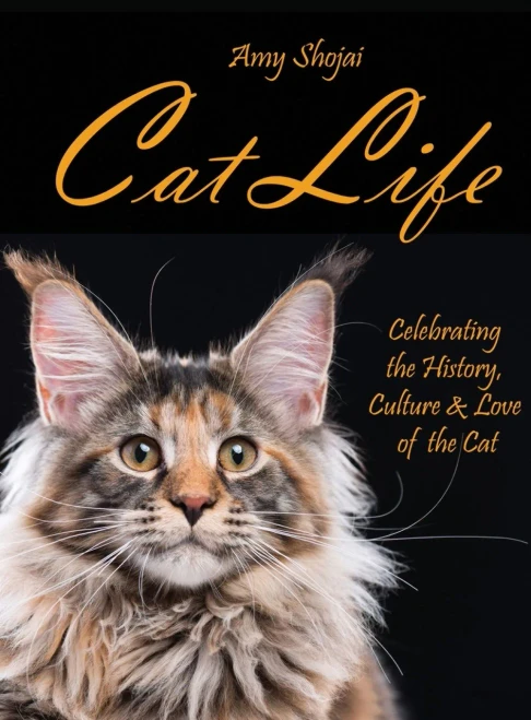 Cat Life: Celebrating the History, Culture & Love of the Cat - 9781948366168