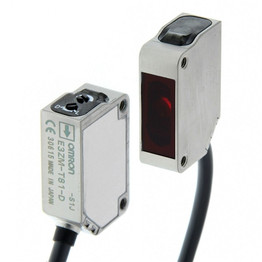 E3ZMT815M OMRON PHOTOELECTRIC SENSOR THROUGH-BEAM IP69K 15MPRE-WIRED PNP OUTPUT METAL BODY