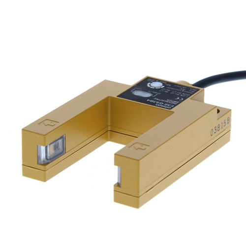 E3S-GS3B4 OMRON PHOTOELECTRIC SENSOR