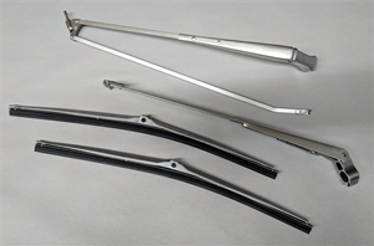 1968-72 Wiper Blades and Arms Set (for recessed park)