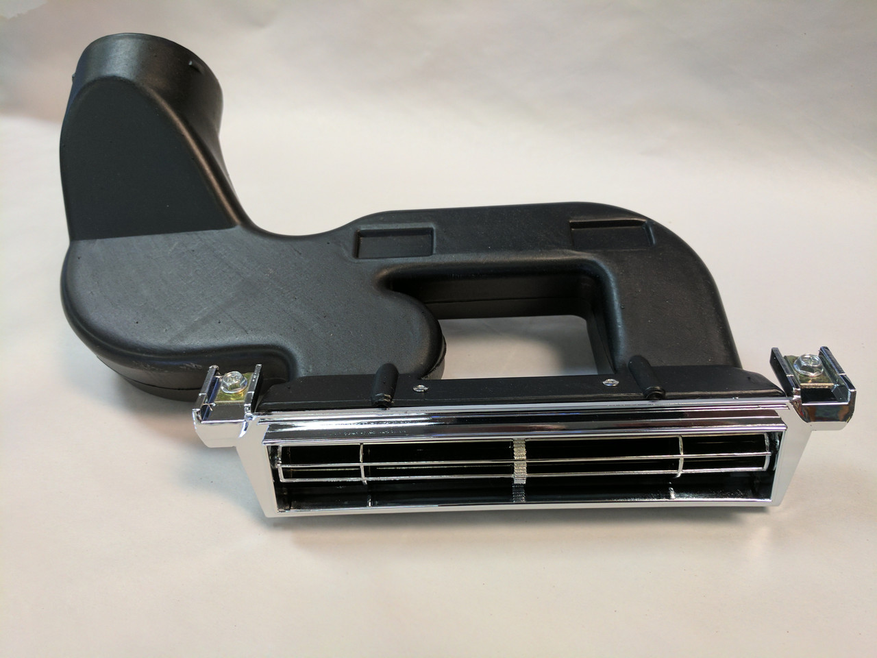 1966-1967 Center AC Dash Vent Assembly - Ausley's Chevelle Parts