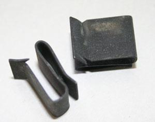 1968-72 Radiator Fan Shroud Clips (Pair) (Lower)
