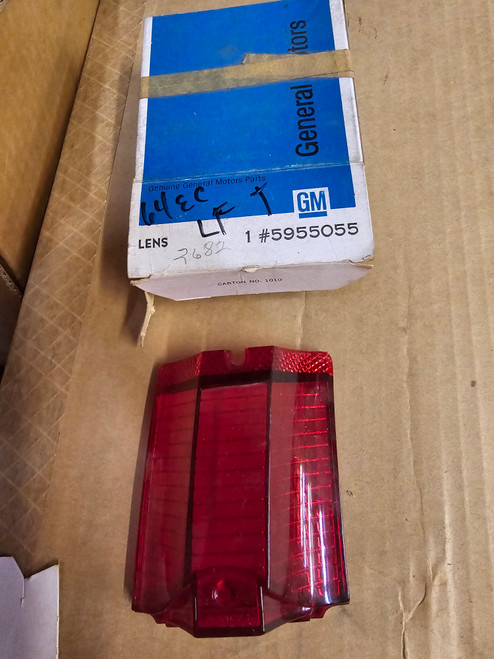 1965 Chevelle 300 / Z-16 Tail Light Lens Assembly (USED, Left only))