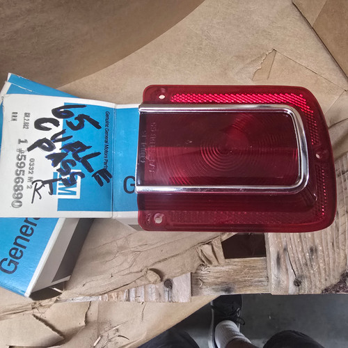 1965 Chevelle 300 / Z-16 Tail Light Lens Assembly (USED, Left only))