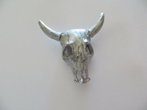 MM-302 Large Steer Cow Bull Skull with Horns Dollhouse Miniature Pewter