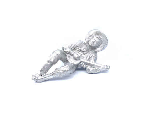 48-1443 Man Playing Banjo O Scale FKA Keil Line