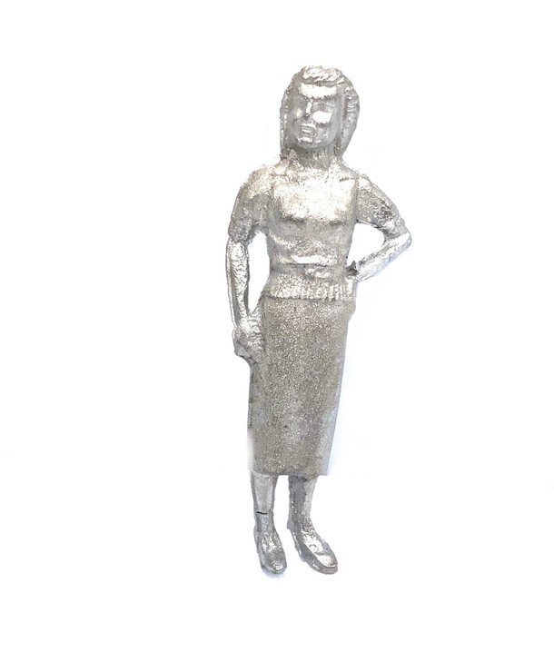 48-1427 Lady in Pencil Skirt with Hand on Hip FKA Keil Line O scale