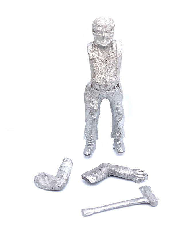 48-1425 Man Logger with Axe FKA Keil Line O scale