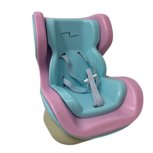 Labubu Safely Rides in the Car with the Family – Travel Companion Adventure