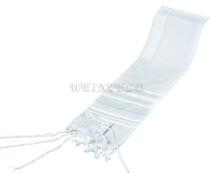 Lurex Wool Tallit in White and Silver Stripes - Tallit blessing on atarah neckband Lurex Wool Tallit in White and Silver Stripes - Tallit blessing on atarah neckband
