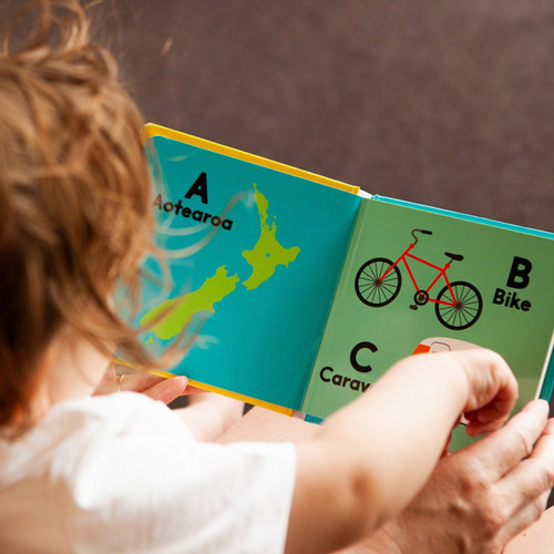 A-Z Aotearoa Baby Board Book