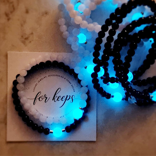 Glow In The Dark Bead Decor Bracelet