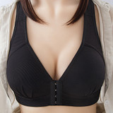 Skin color heart-style bra with adjustable straps for a customized fit.