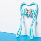 Versatile Design: Featuring six massage wheels, this manual massager offers a versatile solution for various massage techniques, allowing you to customize your massage experience to your preference.