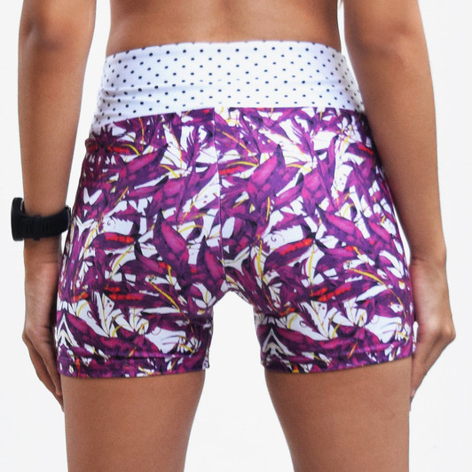 Elevate your performance with Persimmona Raspberria Shorts.